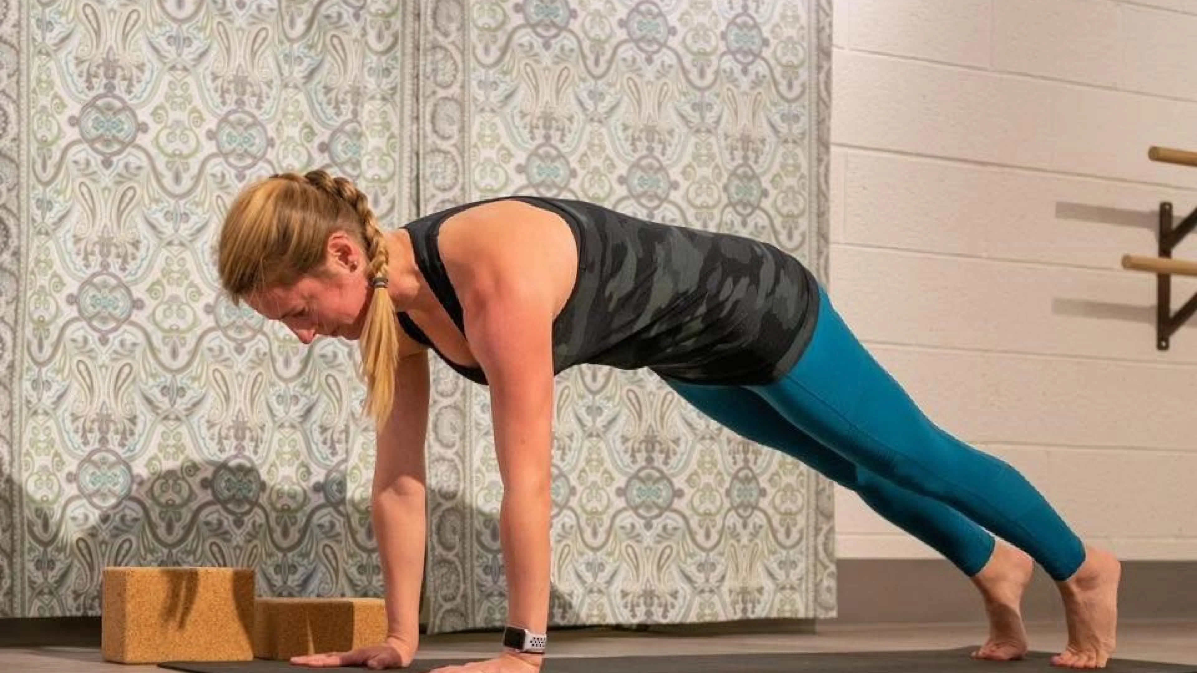 yoga crop